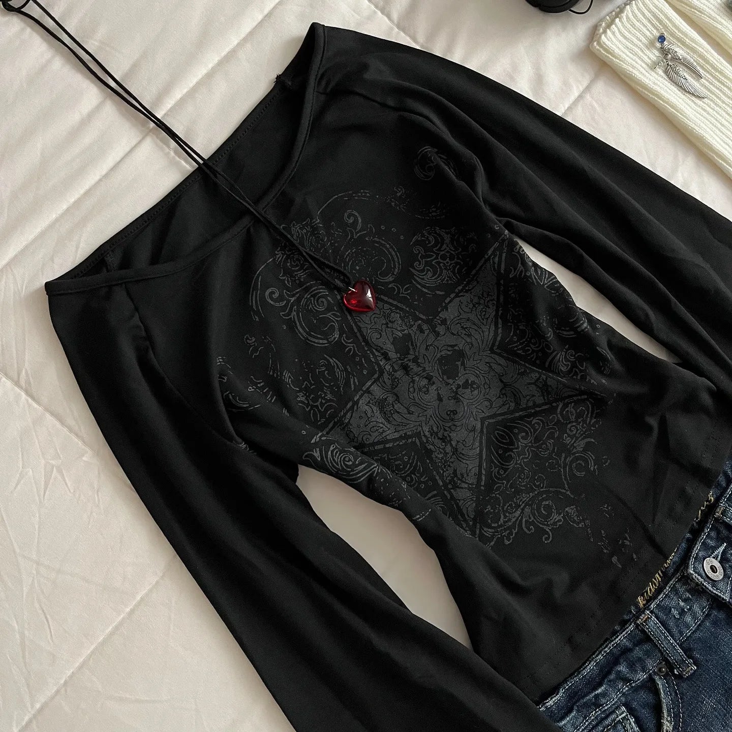 American retro cute Harajuku Emo sweet and spicy slim fit women's white casual T-shirt Gothic street long sleeved top Emo girl